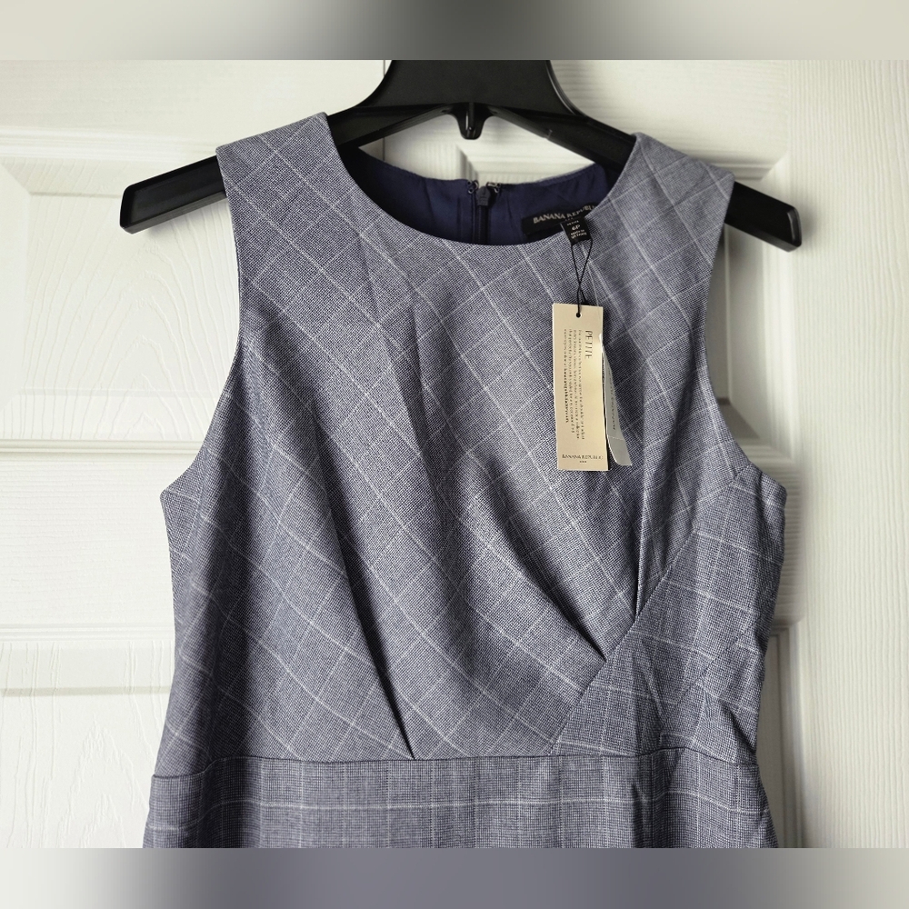 NWT Banana Republic Gray Checkered Sheath Dress Size 6P - Picture 3 of 10